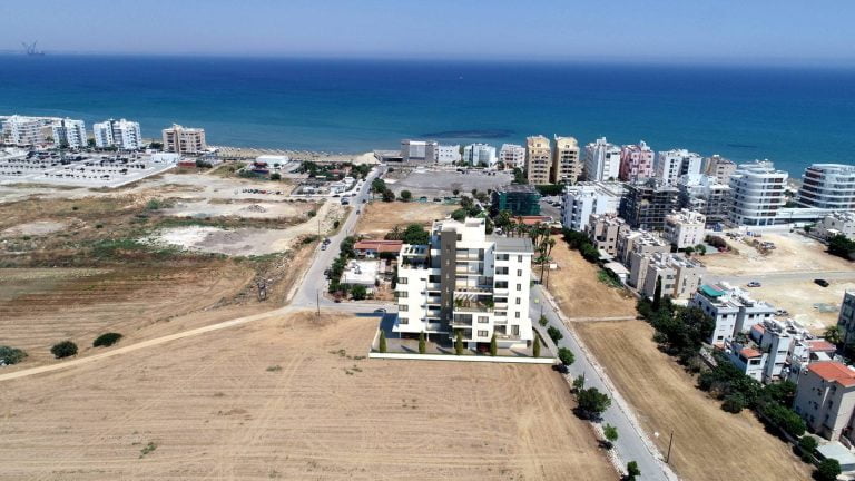 Mackenzy Beach Residences (Mackenzie Beach Residences)