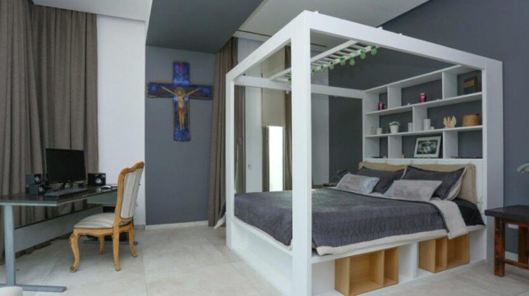 5 Bedroom Villa for Sale in Agios Tychonas, Limassol District