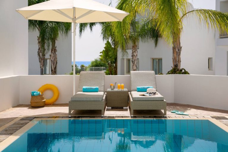 Althea Kalamies Luxury Villas