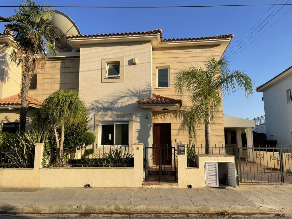 2 Bedroom House for Rent in Mouttagiaka Tourist Area, Limassol District