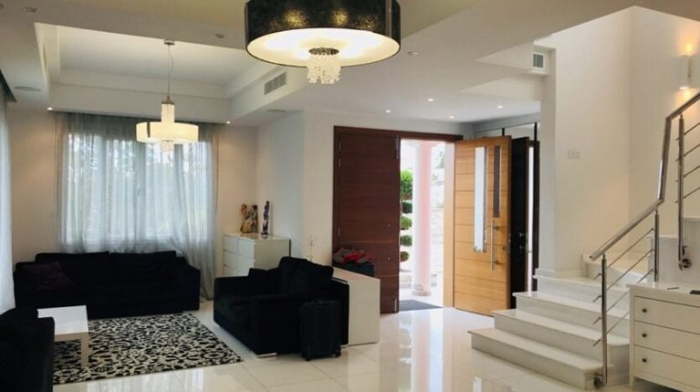 5 Bedroom Villa for Sale in Limassol District