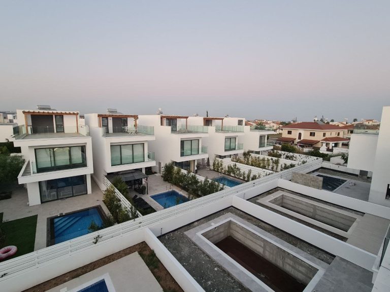Mesoyios Park Residences