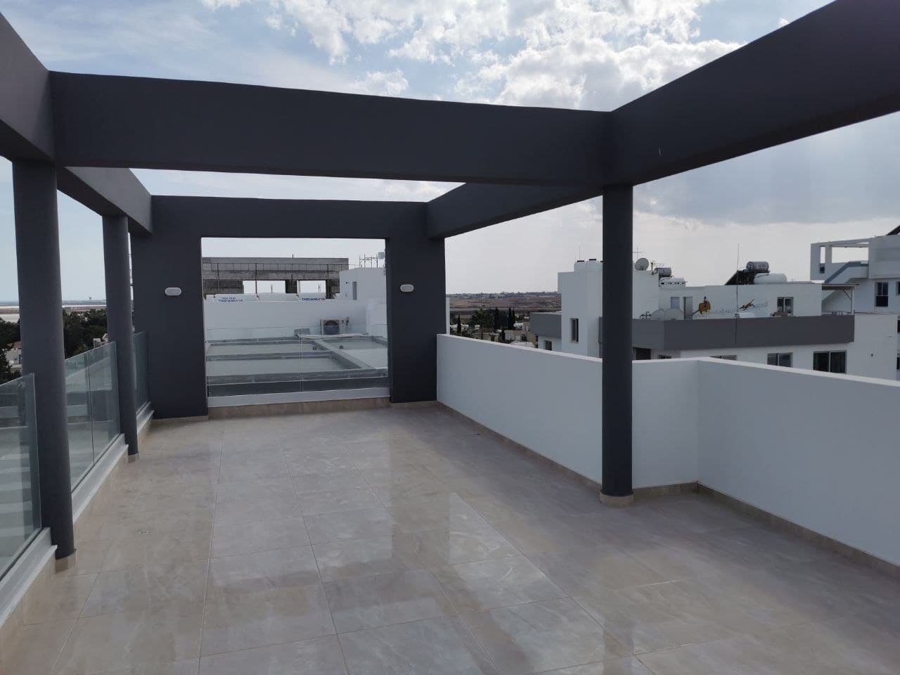 Plus 12 Residence
