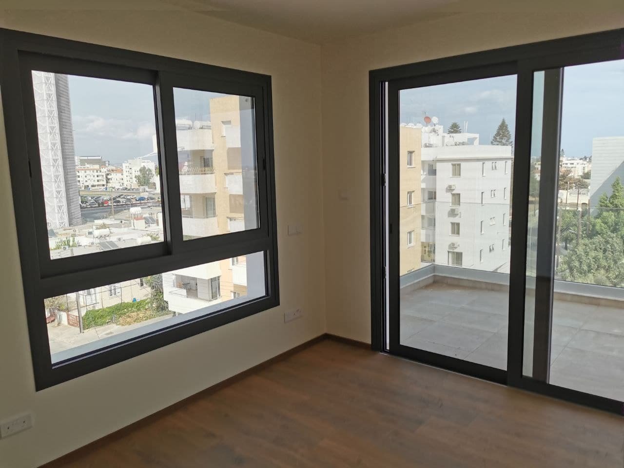 Plus 12 Residence