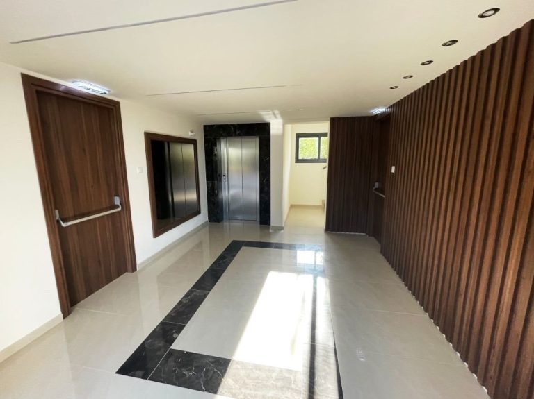 Plus 12 Residence