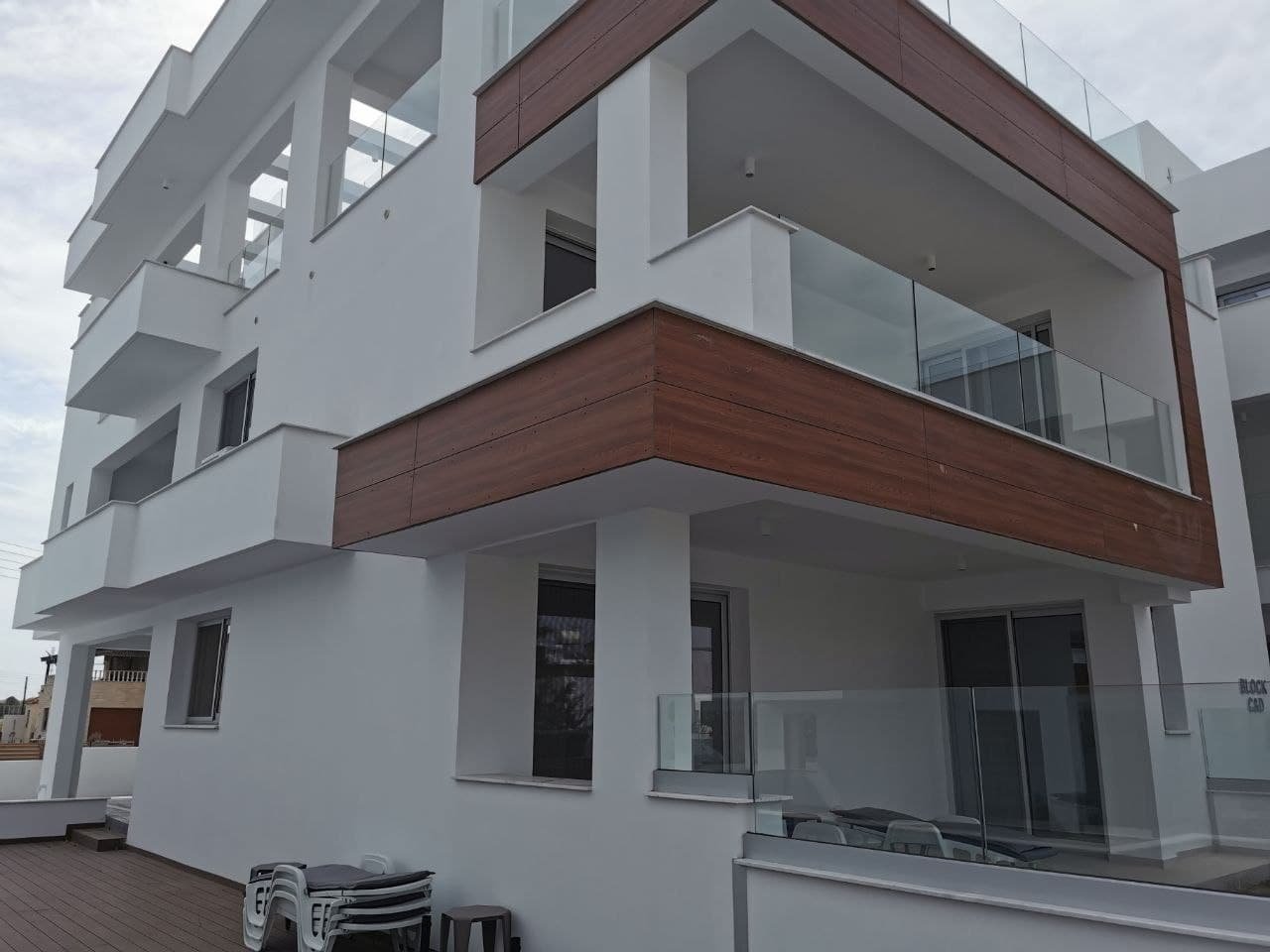 Plus 15 Tamara Gardens