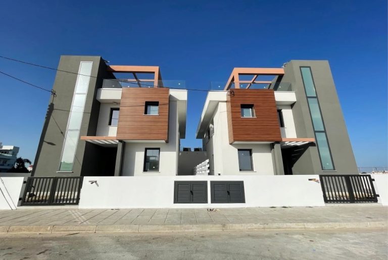 Plus 16 Livadia Garden 2