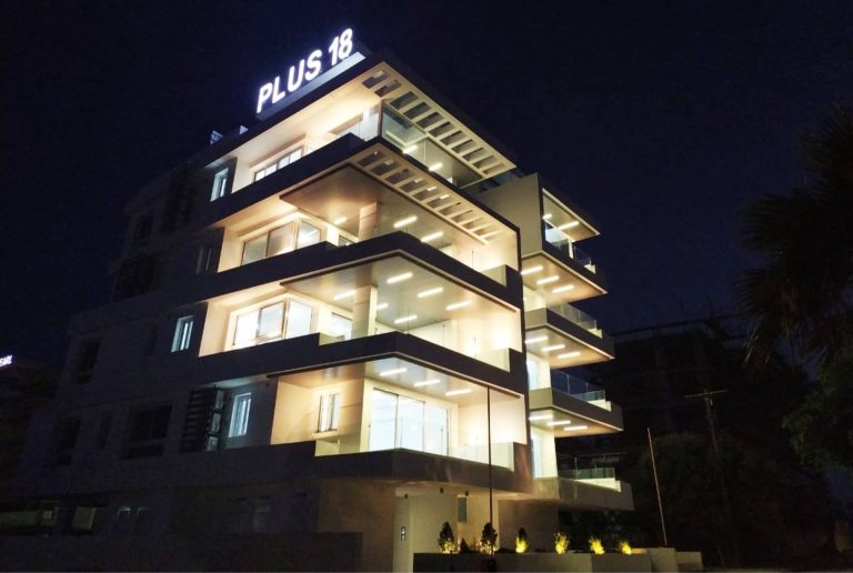 Plus 18 Mackenzie Gardens