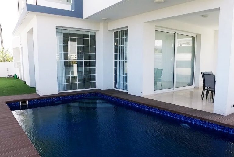 Plus 7 Livadia Garden 1