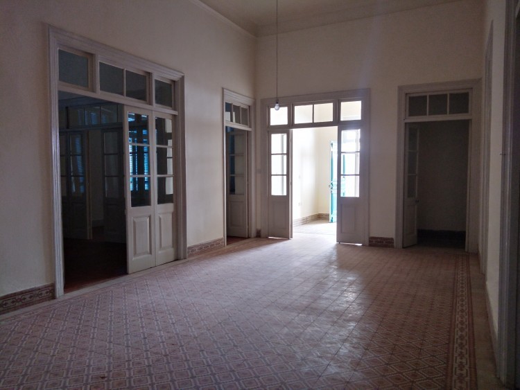 584m² Commercial Property for Rent in Paphos