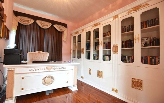 5 Bedroom Villa for Sale in Mesovounia, Limassol District