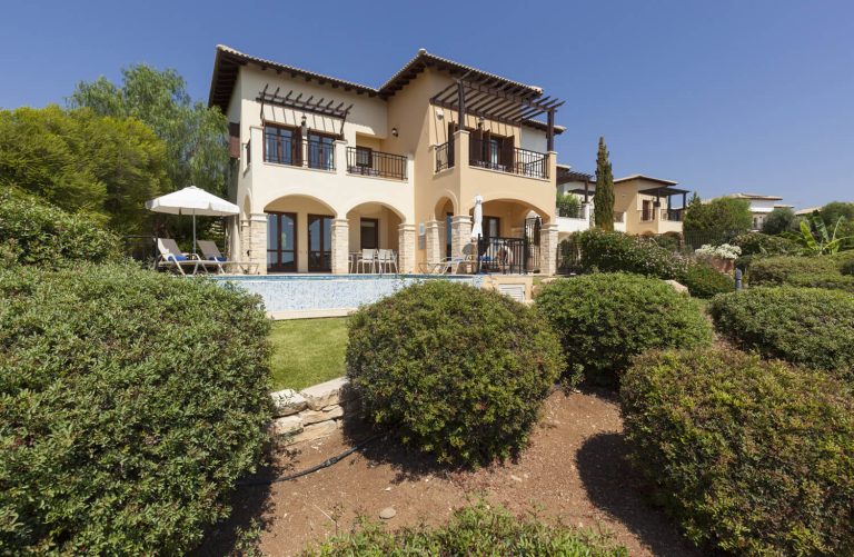 2 Bedroom Villa for Sale in Aphrodite Hills, Paphos District