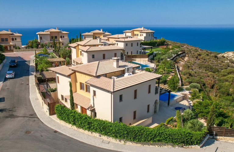 5 Bedroom Villa for Sale in Aphrodite Hills, Paphos District