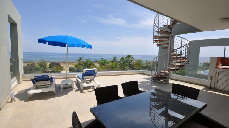 Faros Luxury Apartments