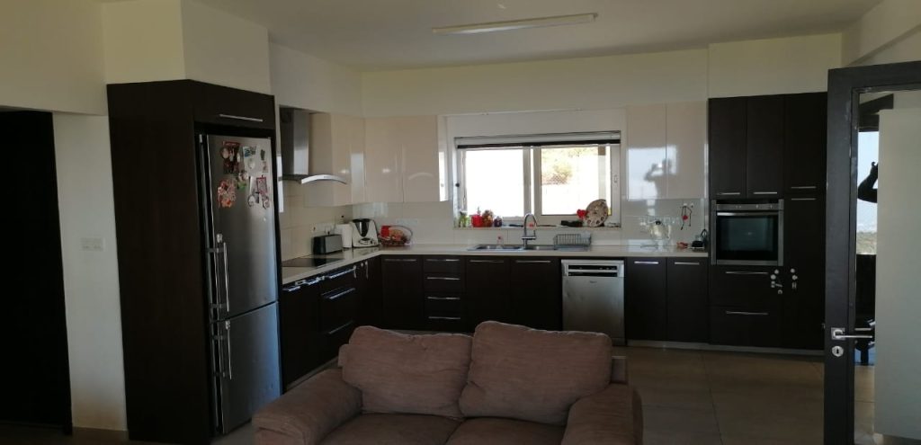 4 Bedroom House for Sale in Mathikoloni, Limassol District