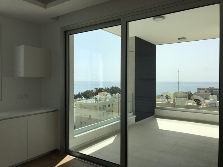 2 Bedroom Apartment for Sale in Agios Tychonas, Limassol District