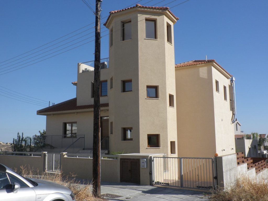 487m² Building for Sale in Limassol