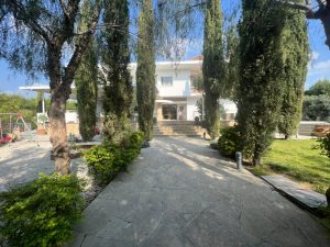 700m² Building for Sale in Limassol District