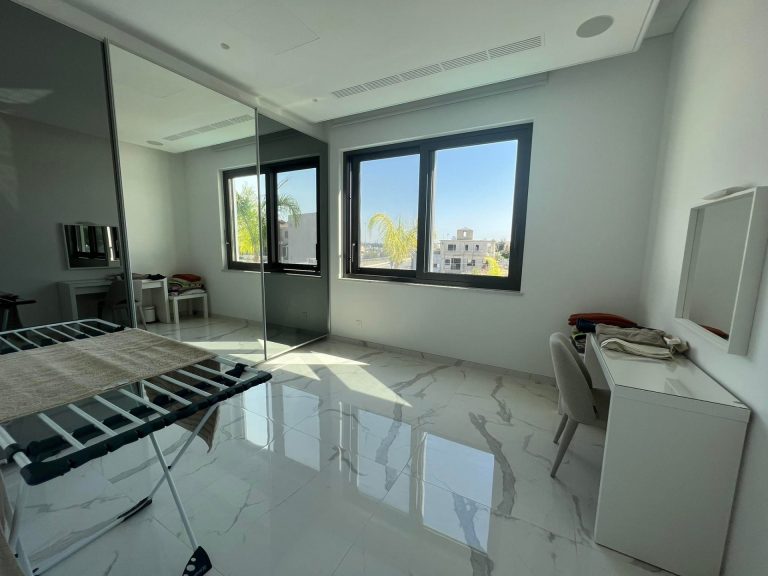 370m² Building for Sale in Limassol District