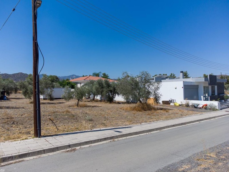 693m² Residential Plot for Sale in Lythrodontas, Nicosia District