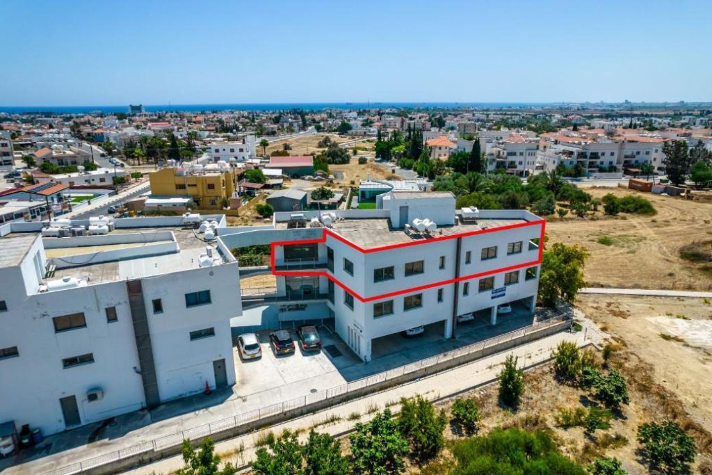 182m² Office for Sale in Oroklini, Larnaca District