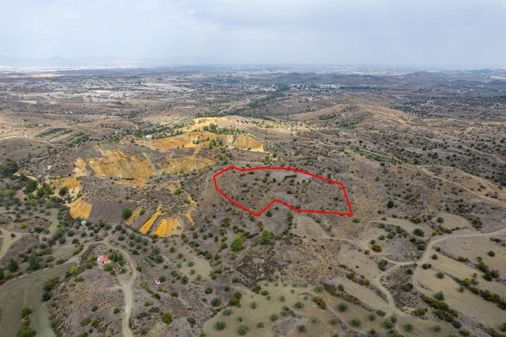 12,710m² Commercial Plot for Sale in Kapedes, Nicosia District