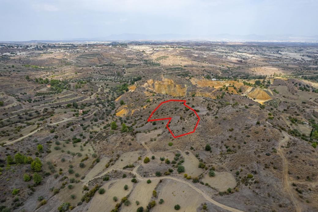 12,710m² Commercial Plot for Sale in Kapedes, Nicosia District