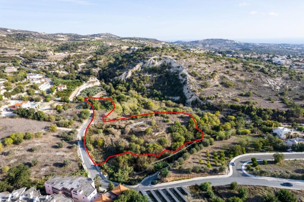 9,150m² Residential Plot for Sale in Mesogi, Paphos District