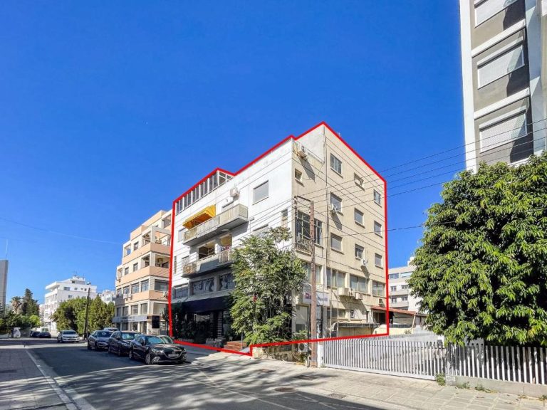 Office for Sale in Agioi Omologites, Nicosia District