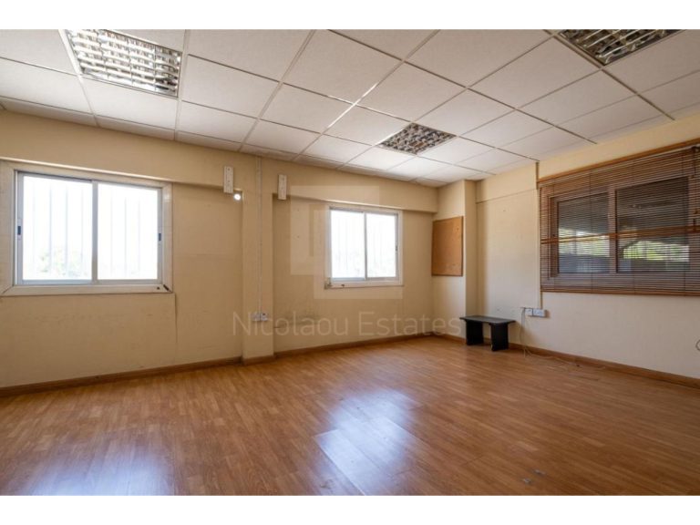 2052m² Building for Sale in Strovolos, Nicosia District