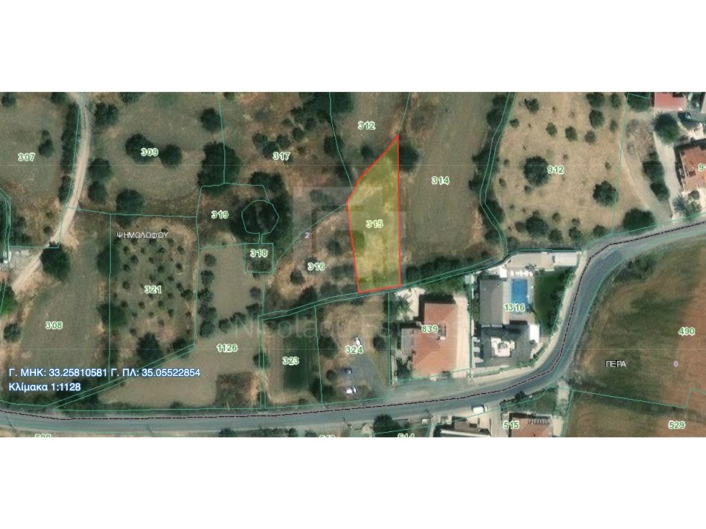 660m² Plot for Sale in Psimolofou, Nicosia District