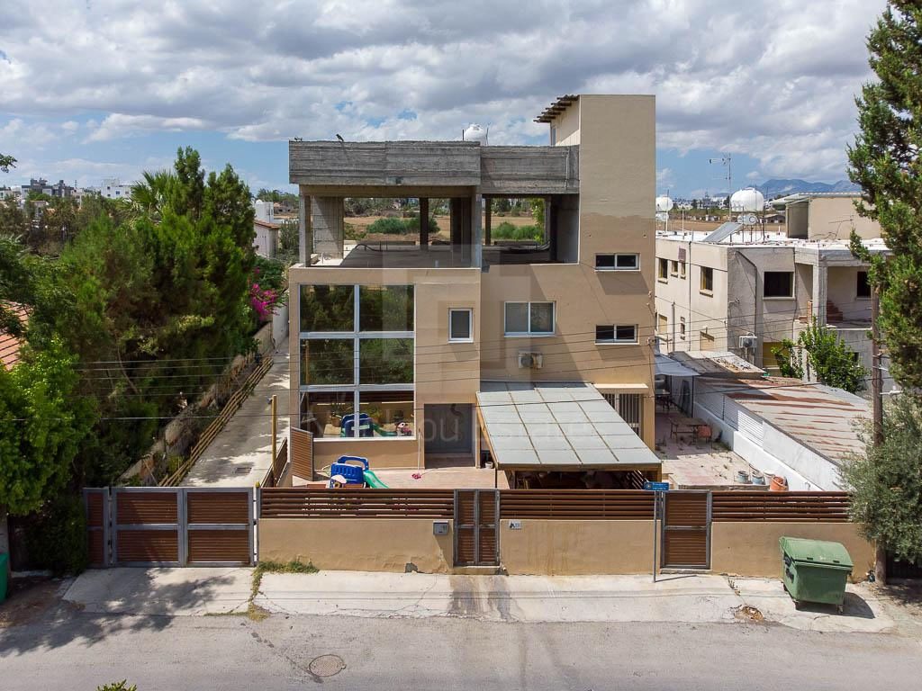 615m² Building for Sale in Nicosia – Kaimakli