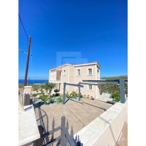 5 Bedroom House for Sale in Peyia, Paphos District