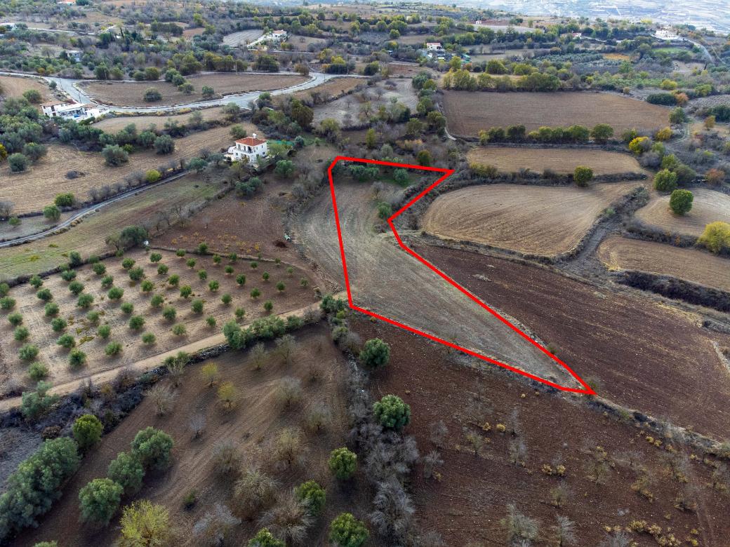 3,679m² Plot for Sale in Lasa, Paphos District