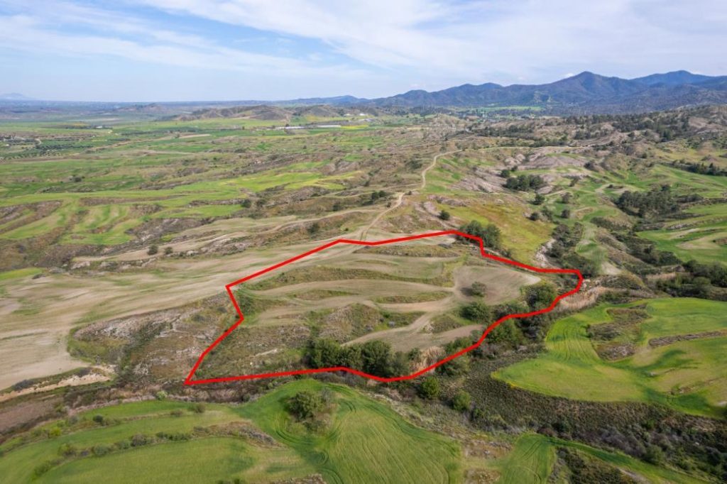31,104m² Plot for Sale in Linou, Nicosia District
