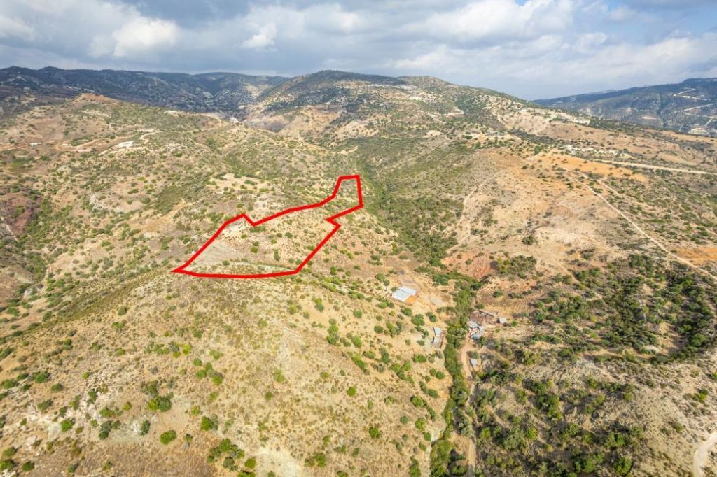 20,068m² Plot for Sale in Peyia, Paphos District