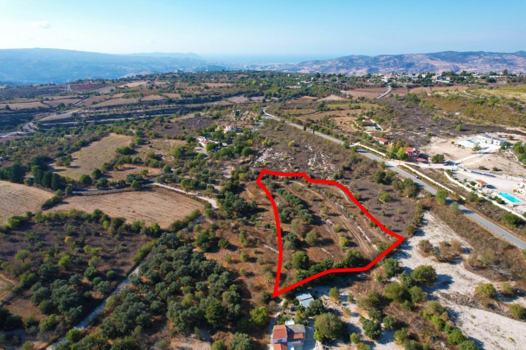 5,352m² Plot for Sale in Lasa, Paphos District