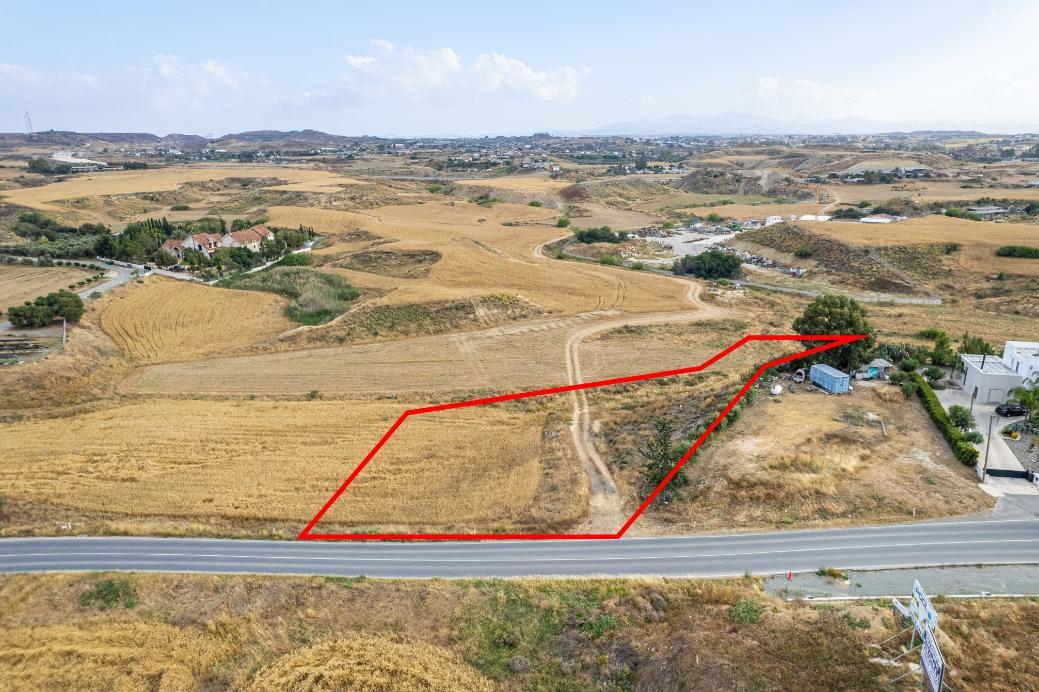 2,119m² Plot for Sale in Lakatamia, Nicosia District