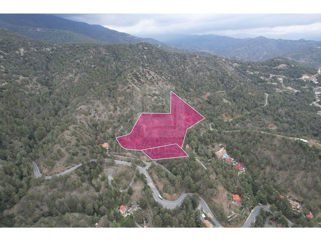 21,690m² Plot for Sale in Moniatis, Limassol District