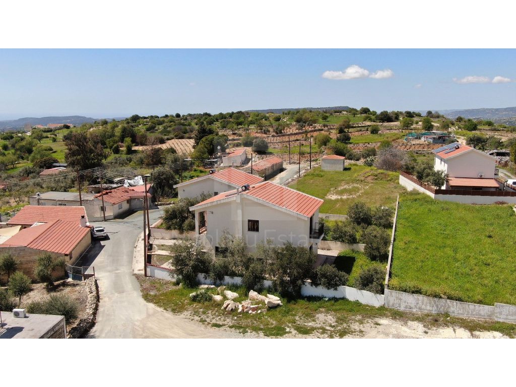 6+ Bedroom House for Sale in Pachna, Limassol District