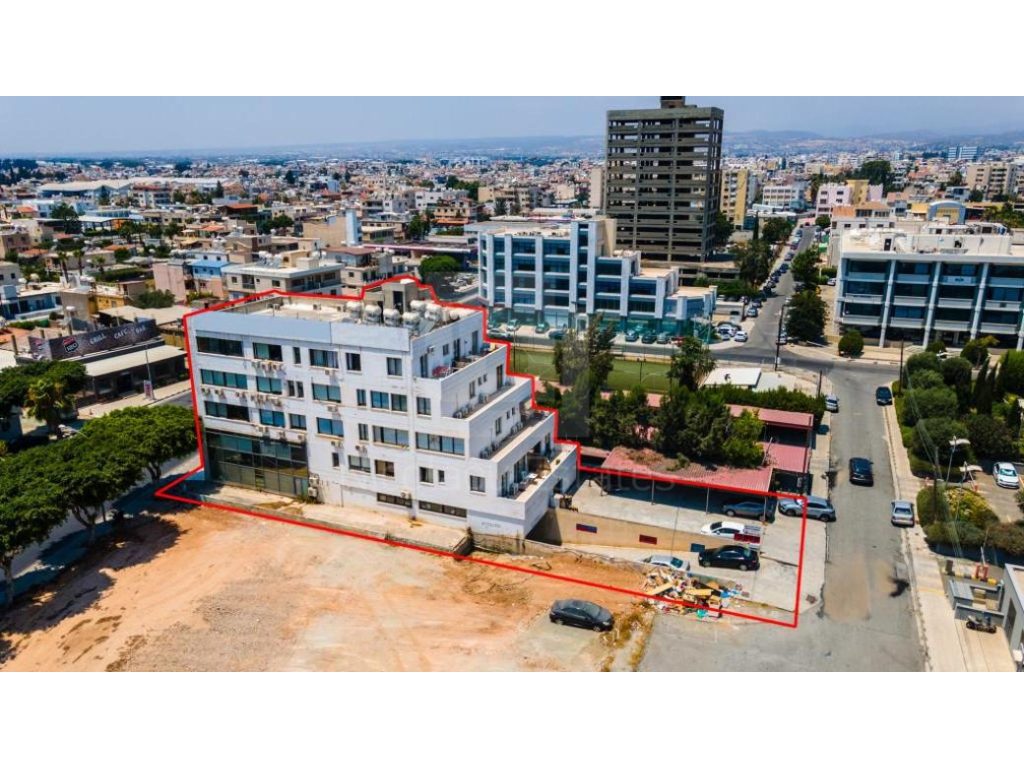 1332m² Building for Sale in Limassol – Omonoia