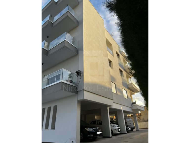 3 Bedroom Apartment for Sale in Kato Polemidia, Limassol District