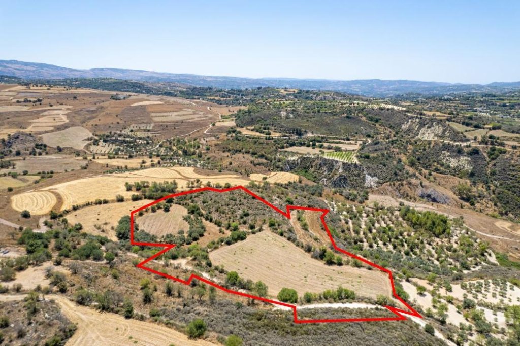 29,098m² Plot for Sale in Lasa, Paphos District