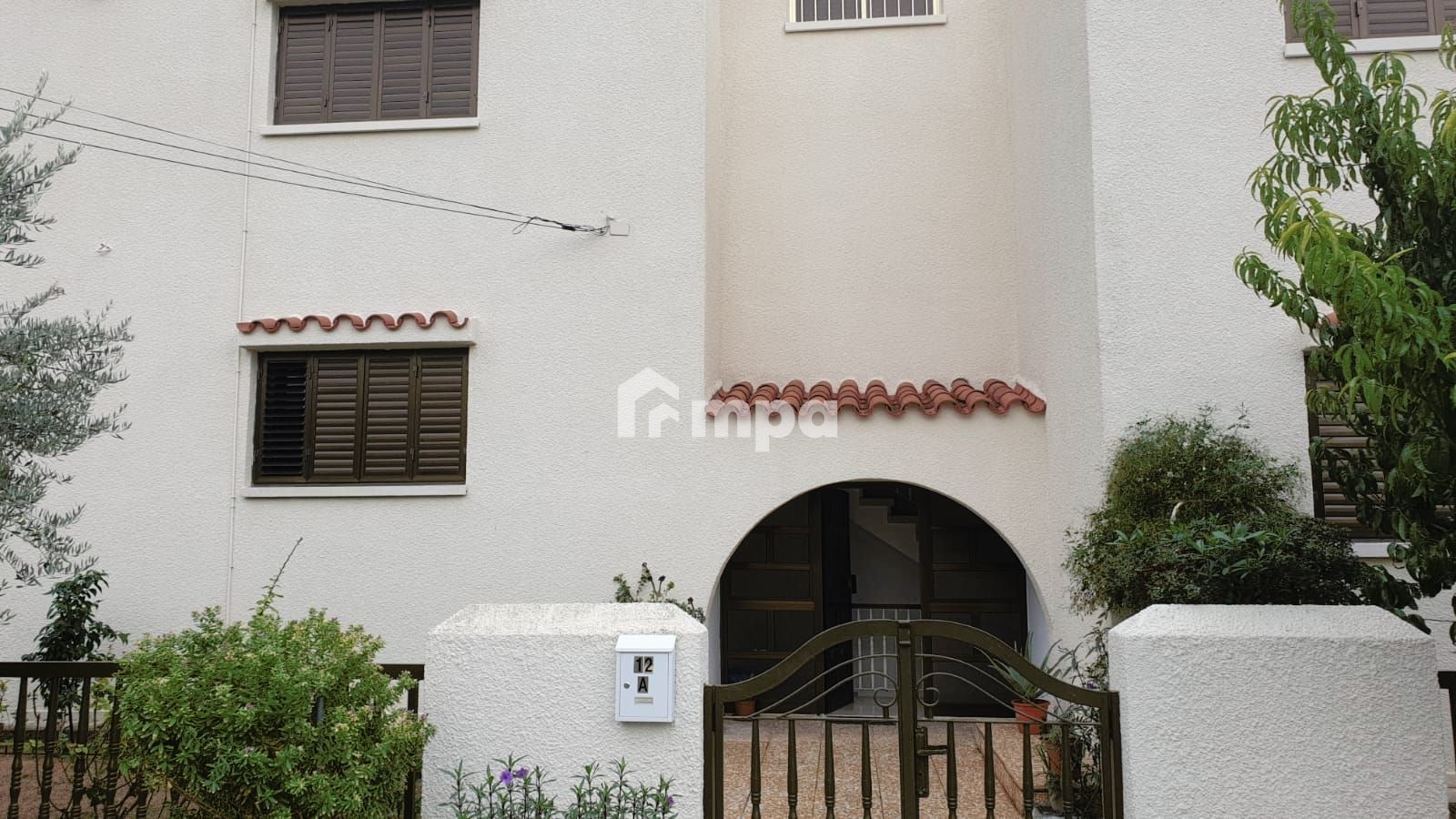 6+ Bedroom House for Sale in Larnaca District