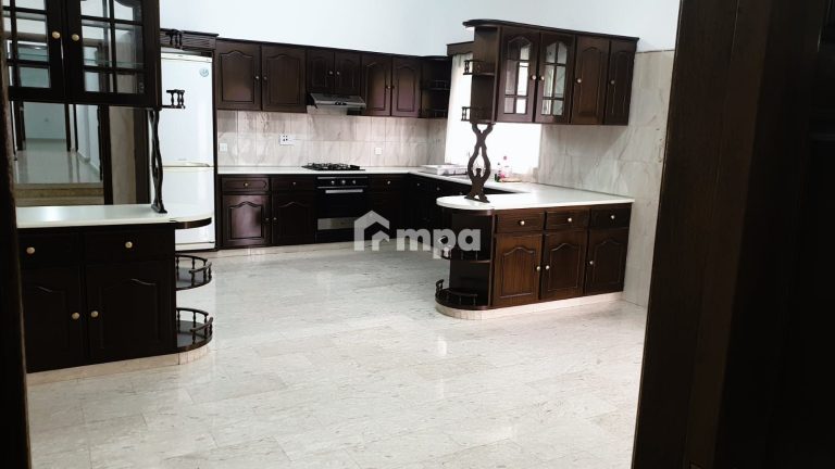 Cheap Houses and Villas for Sale Larnaca up to 900000 euro