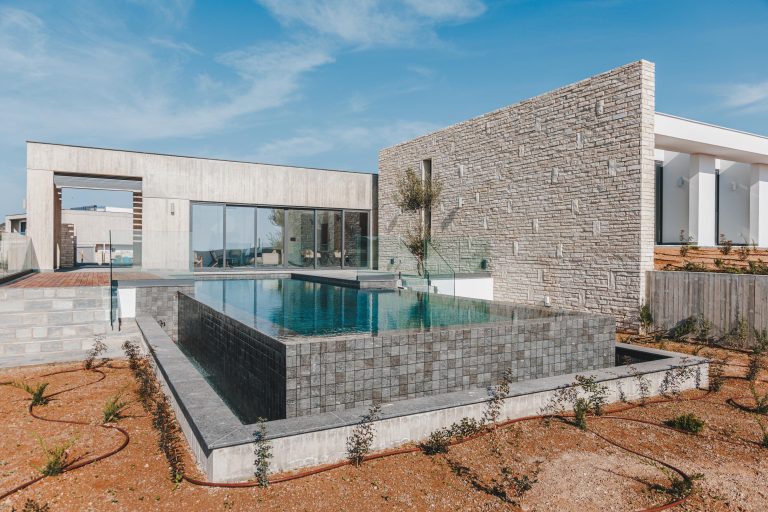 4 Bedroom House for Sale in Peyia, Paphos District