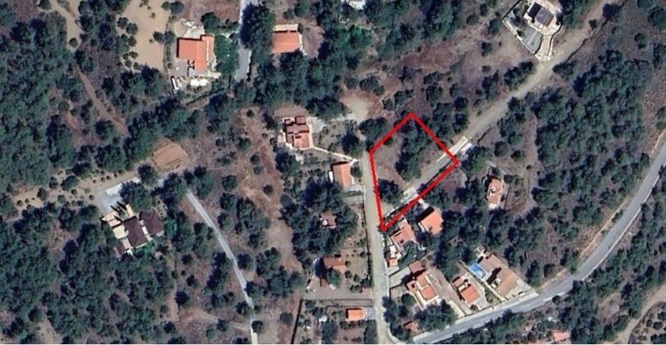 1,580m² Residential Plot for Sale in Moniatis, Limassol District