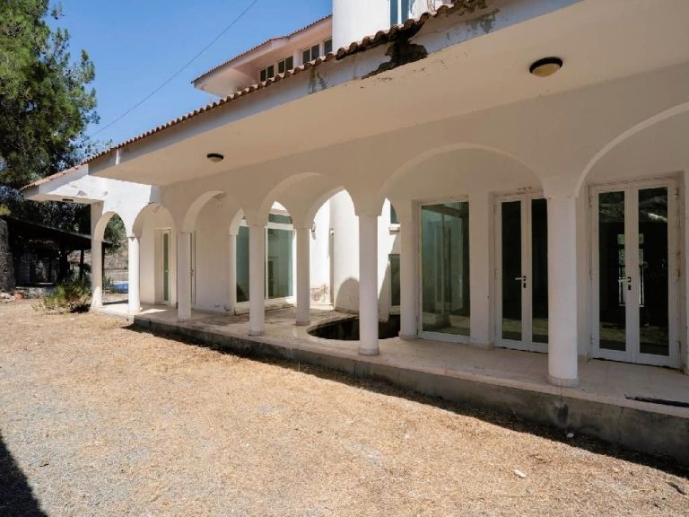 500m² Building for Sale in Agios Epifanios Oreinis, Nicosia District