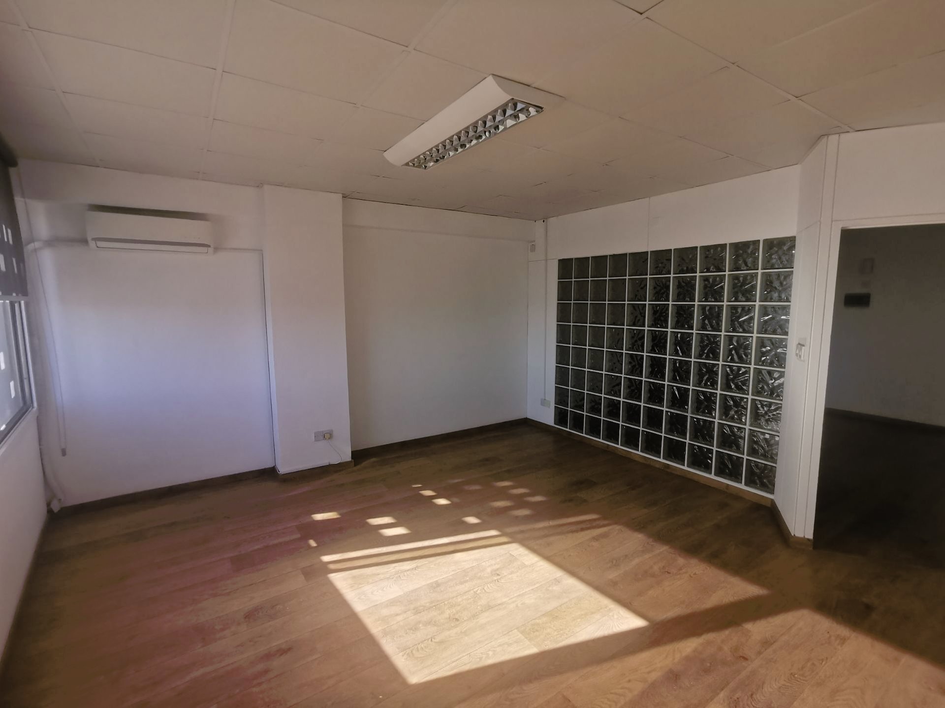 140m² Office for Rent in Limassol – Agia Zoni