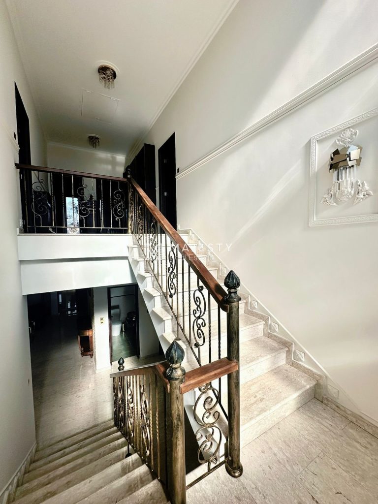 5 Bedroom Villa for Rent in Germasogeia, Limassol District